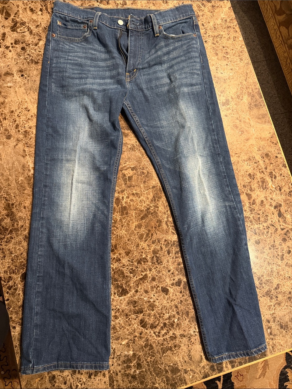 Signature by Levi Strauss Men's Faded Blue Relaxed Jeans